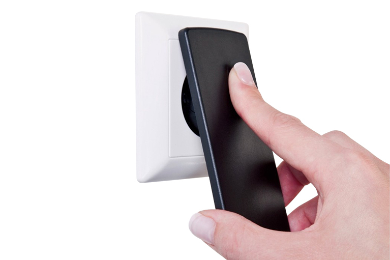 Lösbar ohne Kraftaufwand Der EVOline Plug lässt sich mit geringem Kraftaufwand lösen