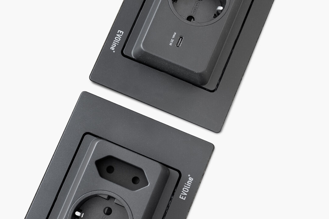 Spin available with Euro plug or USB-C 2 Spin built-in sockets with Euro socket or USB-C