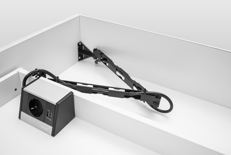 Reliable in-drawer cable management