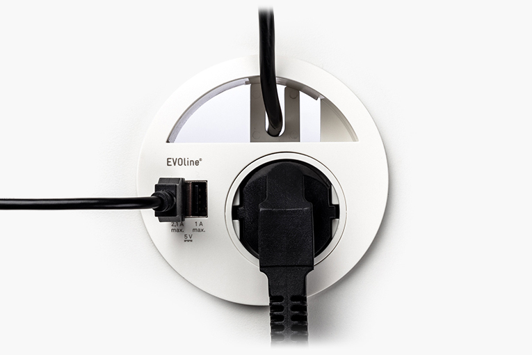 Einbausteckdose EVOline Circle80, USB AC und 3.0, schwarz